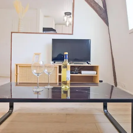 A Corner Of Paradise In Apartment